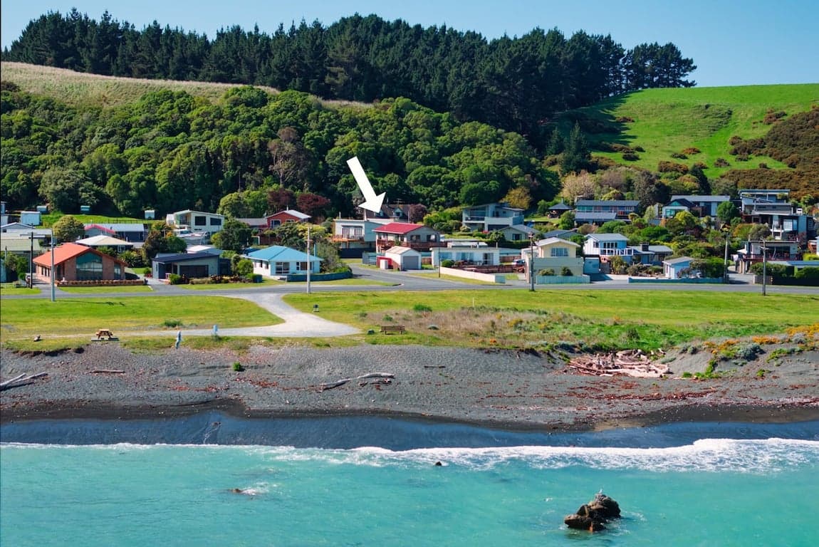 South Bay | Great View | Classic Kiwi Bach - KK922