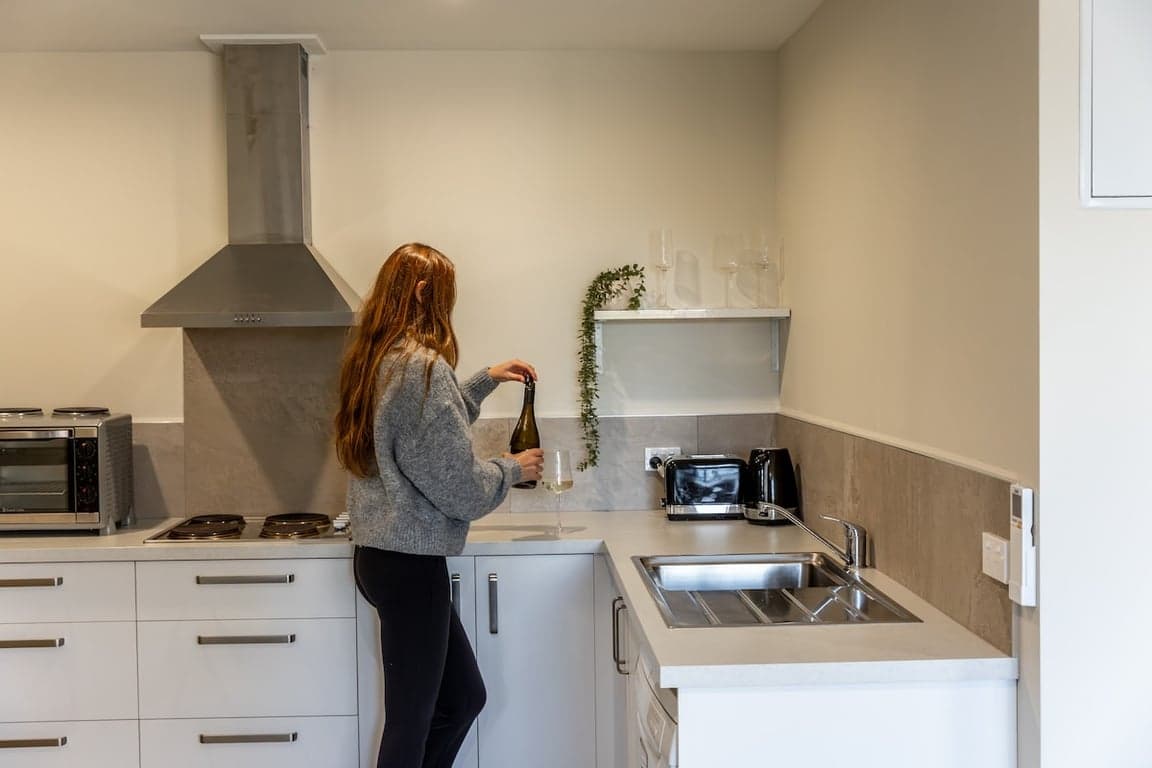 Alpine Springs Motel | Unit 11 - -HS9812111