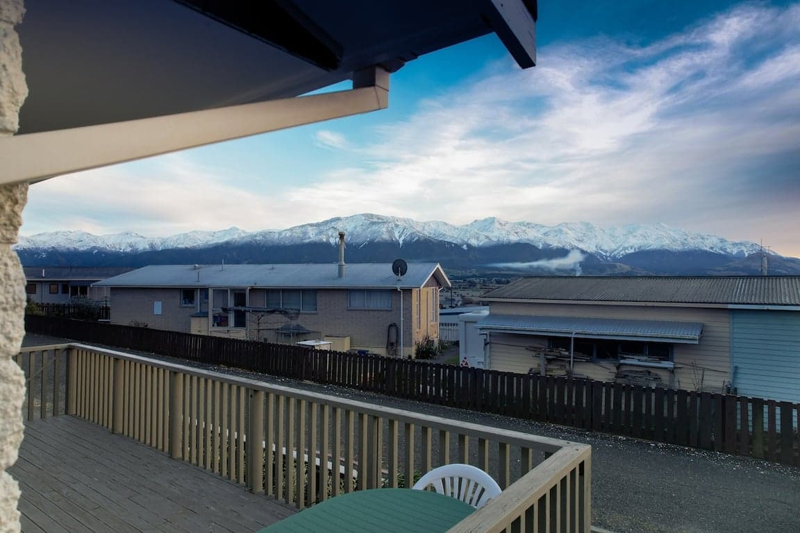 Centrally Located | Mountain Views | Sunny and Light - KK5436